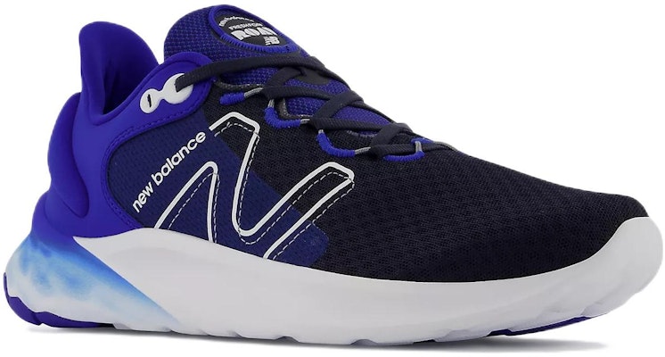 New Balance Fresh Foam Roav v2 'Biru Putih' MROAVML2 Lookbook New Balance Fresh Foam Roav v2 'Biru Putih' MROAVML2