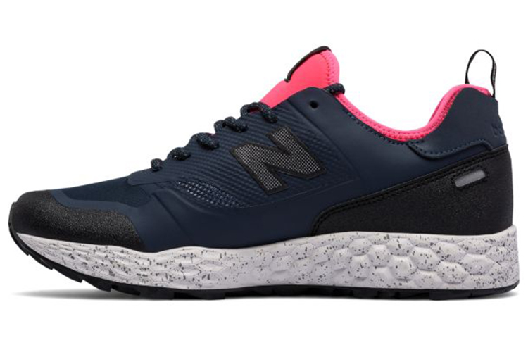 New Balance Fresh Foam Trailbuster 'Navy Guava' MFLTBNP