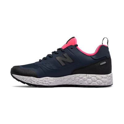 NB Fresh Foam Trailbuster 'Navy Guava'