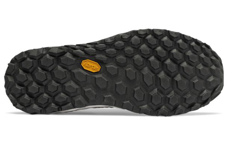 Shop New Balance Fresh Foam Trailbuster ''Regenwolk Azteeks Goud'' HLTBPYC