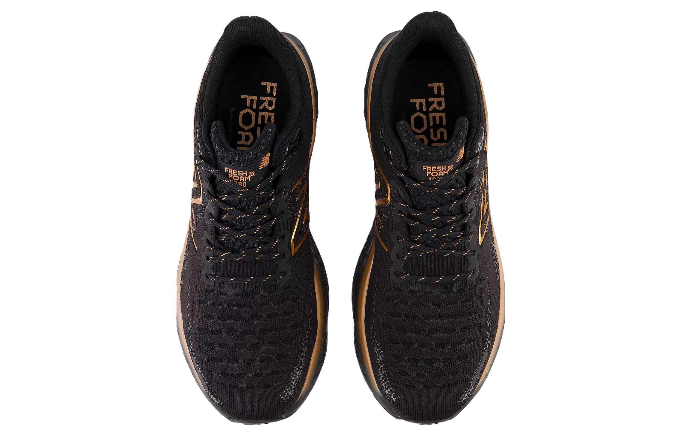 Lookbook ニューバランス FFX 1080v12 ブラックカッパー M108012Q