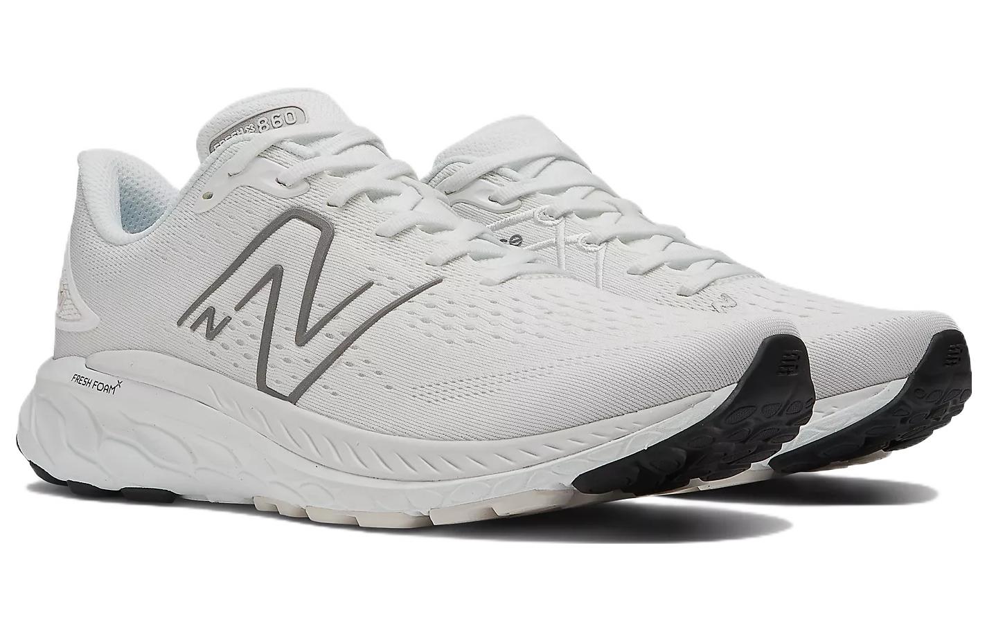 Lookbook New Balance Fresh Foam X 860v13 ''Bianco Argento Scuro'' M860W13