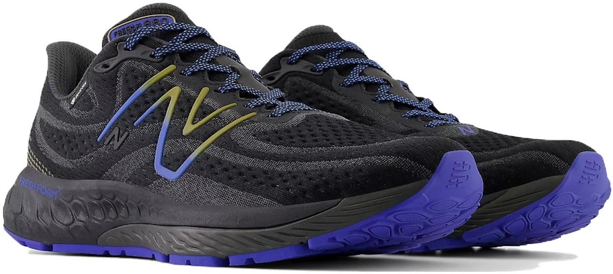 New Balance Fresh Foam X 880 v13 Gore-Tex 'Hitam Biru' M880GQ13 Lookbook New Balance Fresh Foam X 880 v13 Gore-Tex 'Hitam Biru' M880GQ13