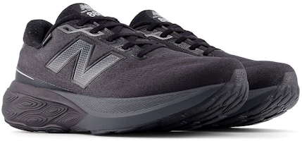 Shop New Balance Fresh Foam X 880v15 GORE-TEX「黑銀金屬色」跑鞋 M880GB15