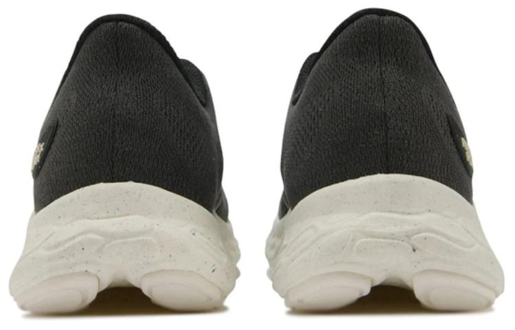 Lookbook New Balance Fresh Foam X EVOZ v3 'Hitam Krem' MEVOZFK3