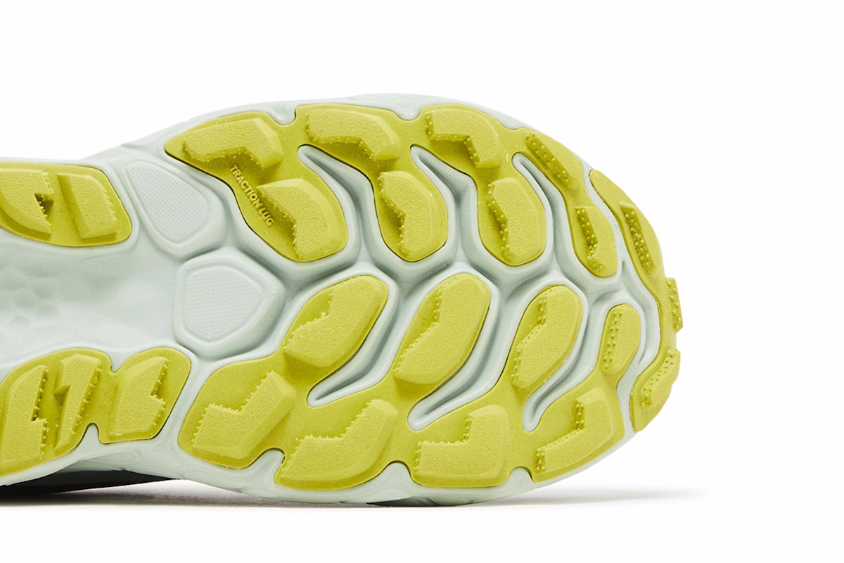 New Balance Fresh Foam X More Trail v3 2E Wide 'Black Tea Tree'