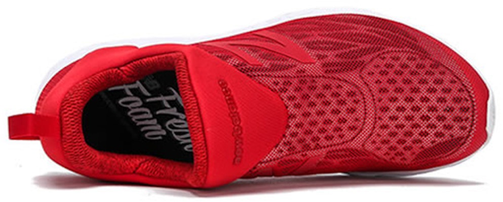 New Balance Fresh Foam Zante Slip-On Low Cut Red MLSZANTR Lookbook New Balance Fresh Foam Zante Slip-On Low Cut Red MLSZANTR