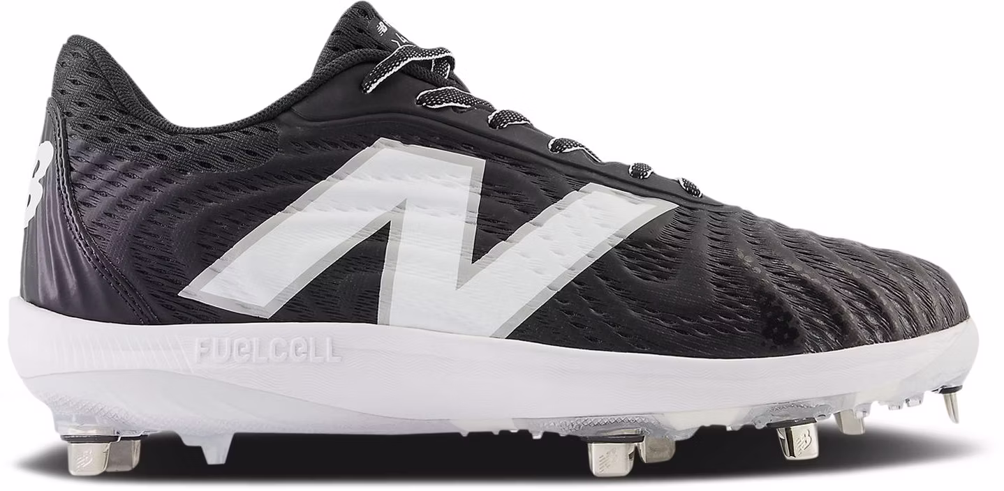 new-balance-fuel-cell-4040v7-metal-2-e-wide-black-optic-white
