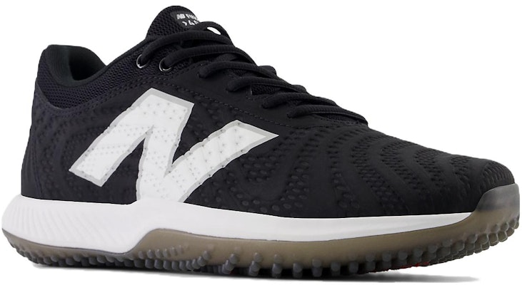 New Balance FuelCell 4040v7 TF 'Black Optic White' T4040SK7 Lookbook New Balance FuelCell 4040v7 TF 'Black Optic White' T4040SK7