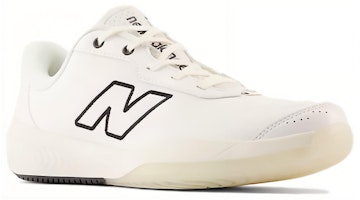 New Balance FuelCell 996v5 'Blanco Negro' MCH996S5 Lookbook New Balance FuelCell 996v5 'Blanco Negro' MCH996S5