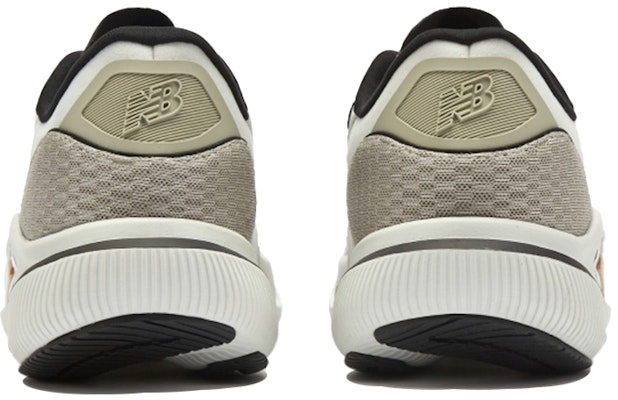 New Balance FuelCell PutihPutih MFCFLLA2 Shop New Balance FuelCell PutihPutih MFCFLLA2