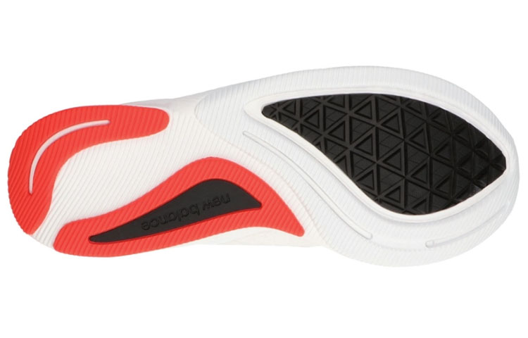 Shop New Balance FuelCell 'Blanco Rojo Negro' MFCPZTW