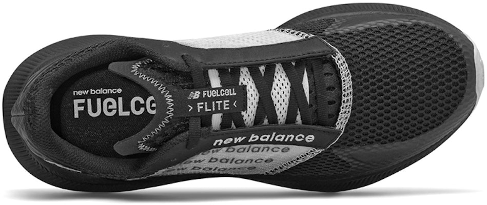 New Balance FuelCell D-Wide Hitam MFCFLLK Lookbook New Balance FuelCell D-Wide Hitam MFCFLLK