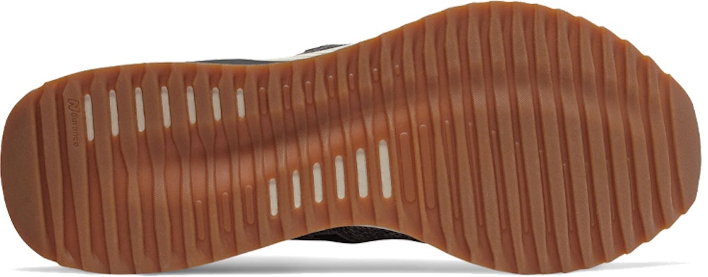 New Balance FuelCell Echo Heritage 'Hitam Putih' Sneakers MFCECHP Shop New Balance FuelCell Echo Heritage 'Hitam Putih' Sneakers MFCECHP