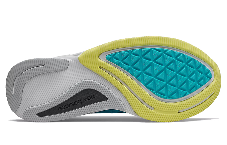 Shop ニューバランス FuelCell Prism ブルーブラック MFCPZCV