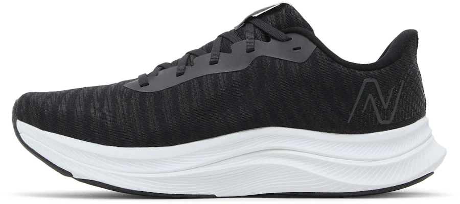 New Balance FuelCell Propel v4 ''Schwarz Weiß'' MFCPRLB4 Lookbook New Balance FuelCell Propel v4 ''Schwarz Weiß'' MFCPRLB4