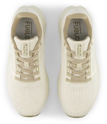 New Balance FuelCell Propel v5 HL5 Kasut Larian WFCPRHL5-B Lookbook New Balance FuelCell Propel v5 HL5 Kasut Larian WFCPRHL5-B