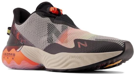 뉴발란스 퓨얼셀 레벨 TR '블랙 오렌지' MRBLTGK1 Lookbook 뉴발란스 퓨얼셀 레벨 TR '블랙 오렌지' MRBLTGK1