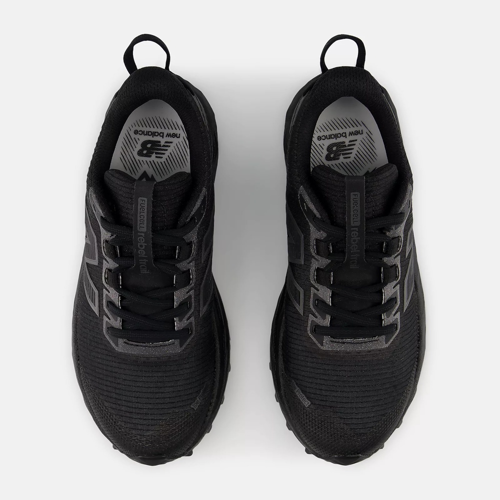 Lookbook New Balance FuelCell Rebel 越野跑鞋 WRBT5CX-D