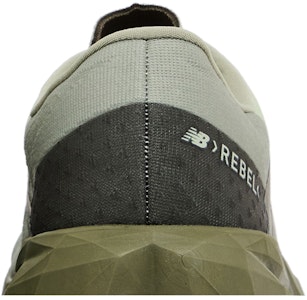 新百伦FuelCell Rebel v4“橄榄深色迷彩” MFCXLF4 Sizing 新百伦FuelCell Rebel v4“橄榄深色迷彩” MFCXLF4