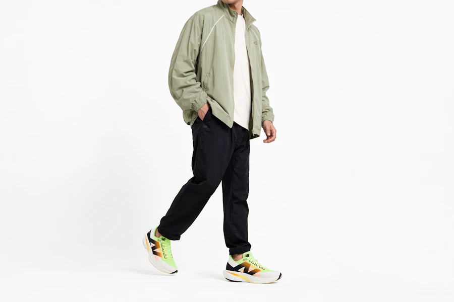 New Balance FuelCell Rebel v4 ''Weiß Bleached Lime Glow'' MFCXLL4 Order New Balance FuelCell Rebel v4 ''Weiß Bleached Lime Glow'' MFCXLL4