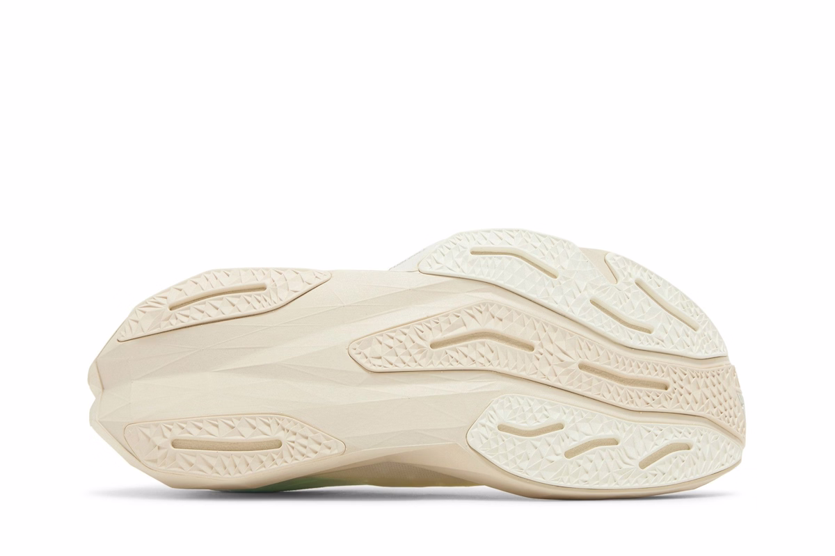 New Balance FuelCell Rebel v4 'White Linen'