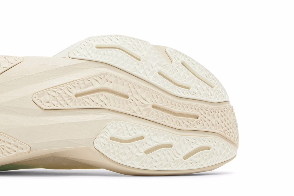 New Balance FuelCell Rebel v4 'White Linen'