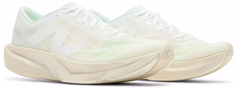 New Balance FuelCell Rebel v4 "白色亚麻" MFCXLJ4 2