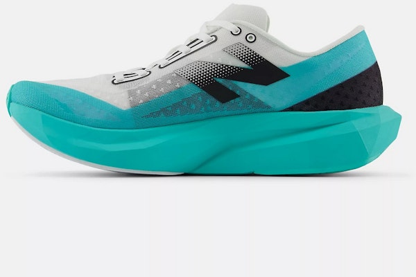New Balance FuelCell Rebel v4 Zapatillas Running Azul Azul MFCXCT4-2E Lookbook New Balance FuelCell Rebel v4 Zapatillas Running Azul Azul MFCXCT4-2E