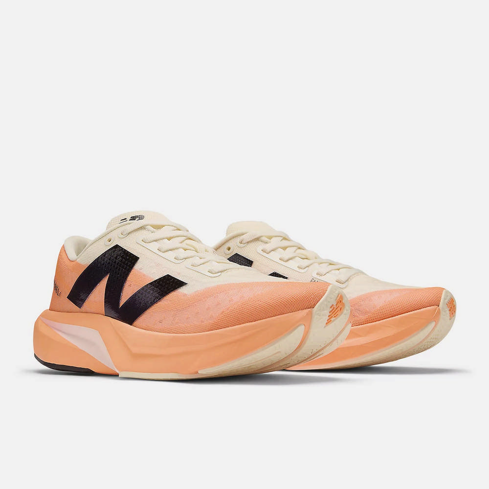 Shop (W) New Balance FuelCell Rebel v4 跑鞋 公路跑鞋. WFCXCC4-D