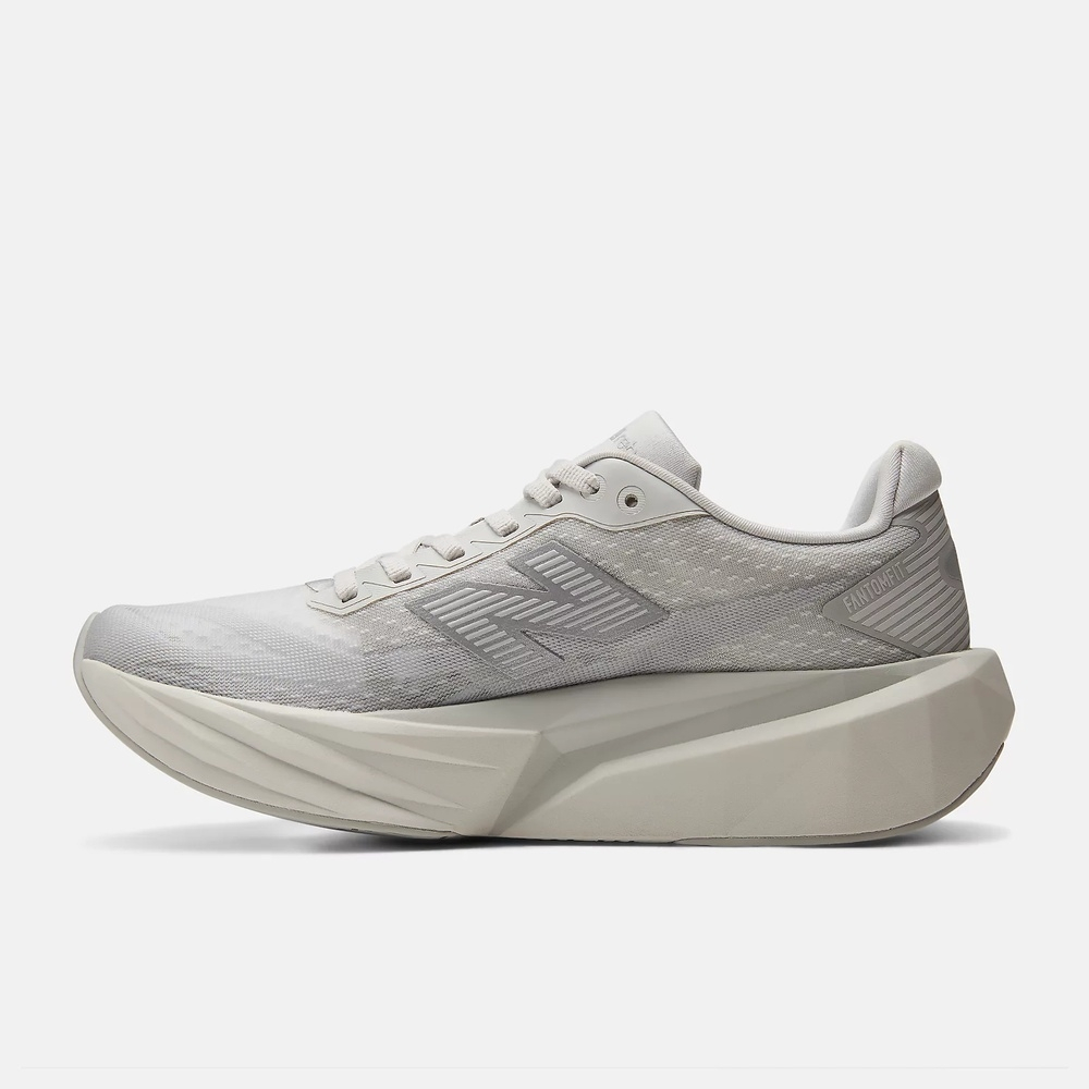 Order New Balance FuelCell Rebel v5 跑鞋 WFCX6SN-D