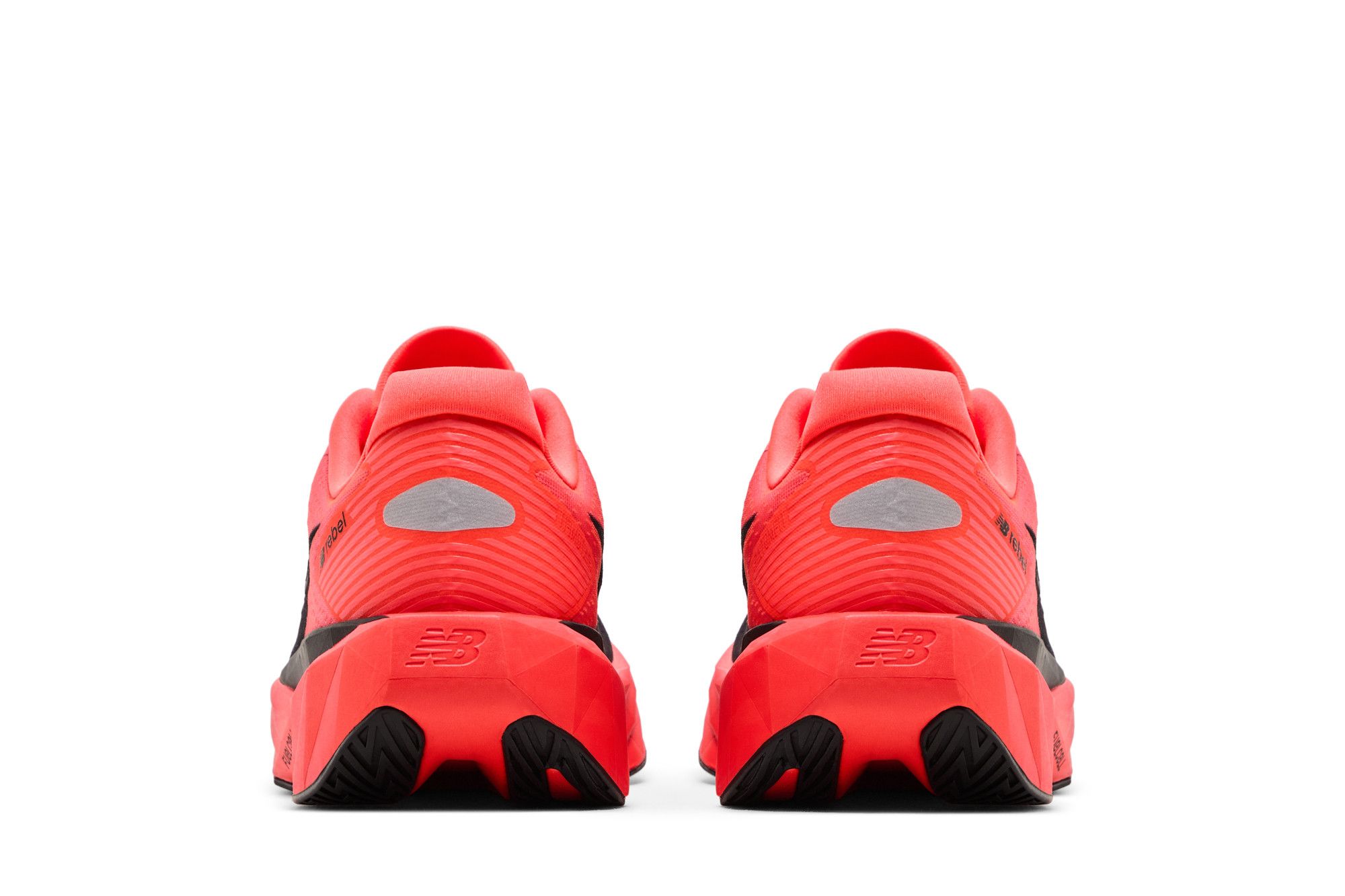 Sizing New Balance FuelCell Rebel v5 ''Urgent Red'' Merah Menyala MFCXLA5