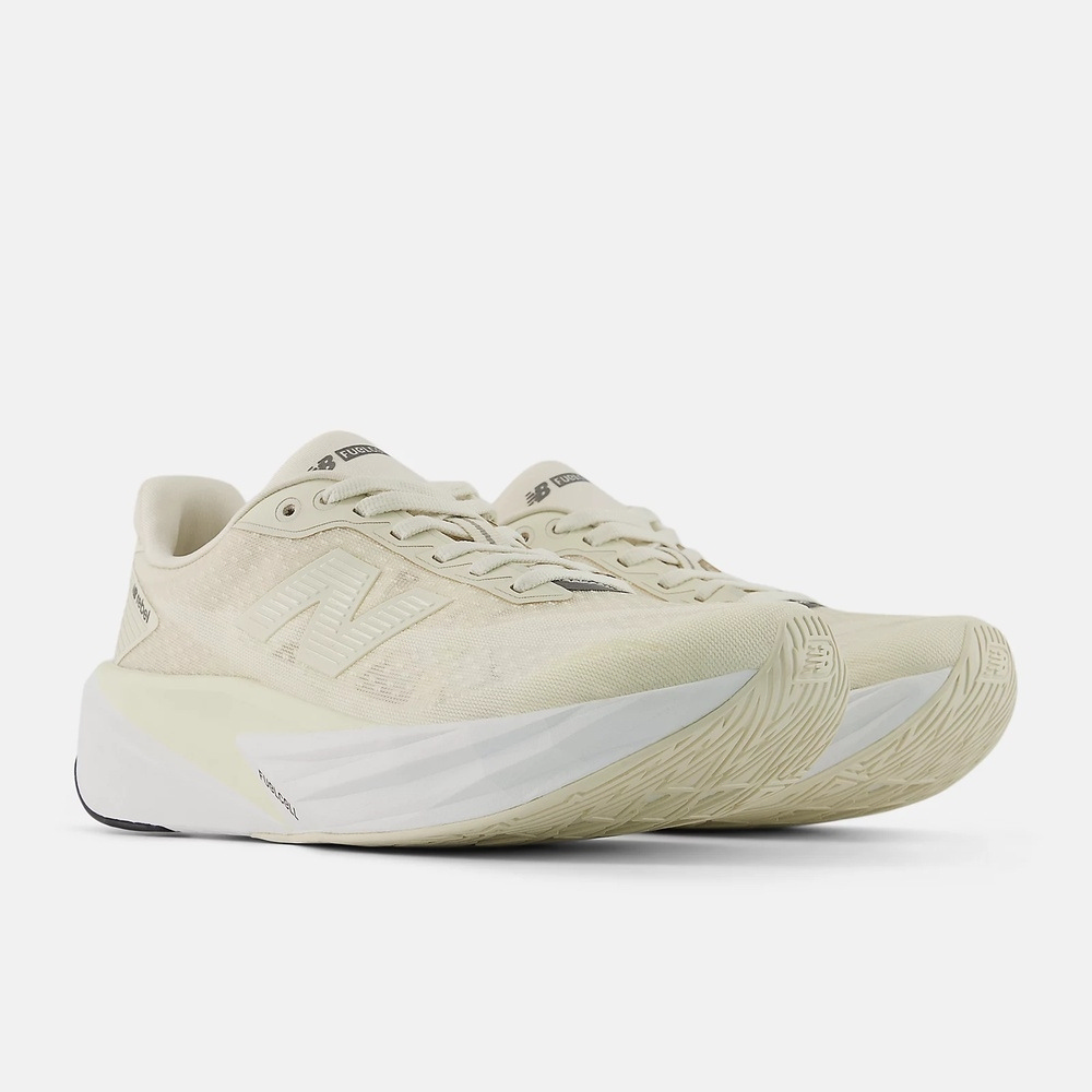 Shop 뉴발란스 퓨얼셀 레벨 v5 러닝화 WFCX7ZF-D