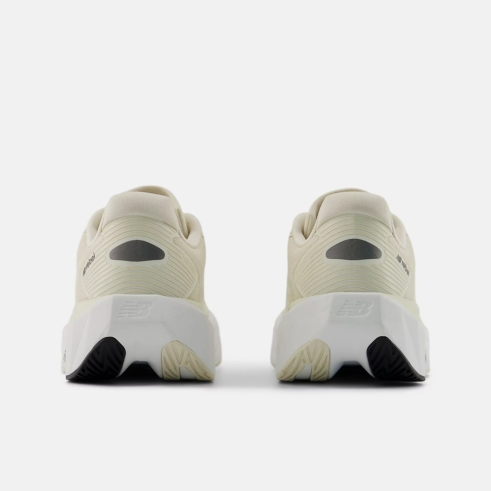 Details for 뉴발란스 퓨얼셀 레벨 v5 러닝화 WFCX7ZF-D