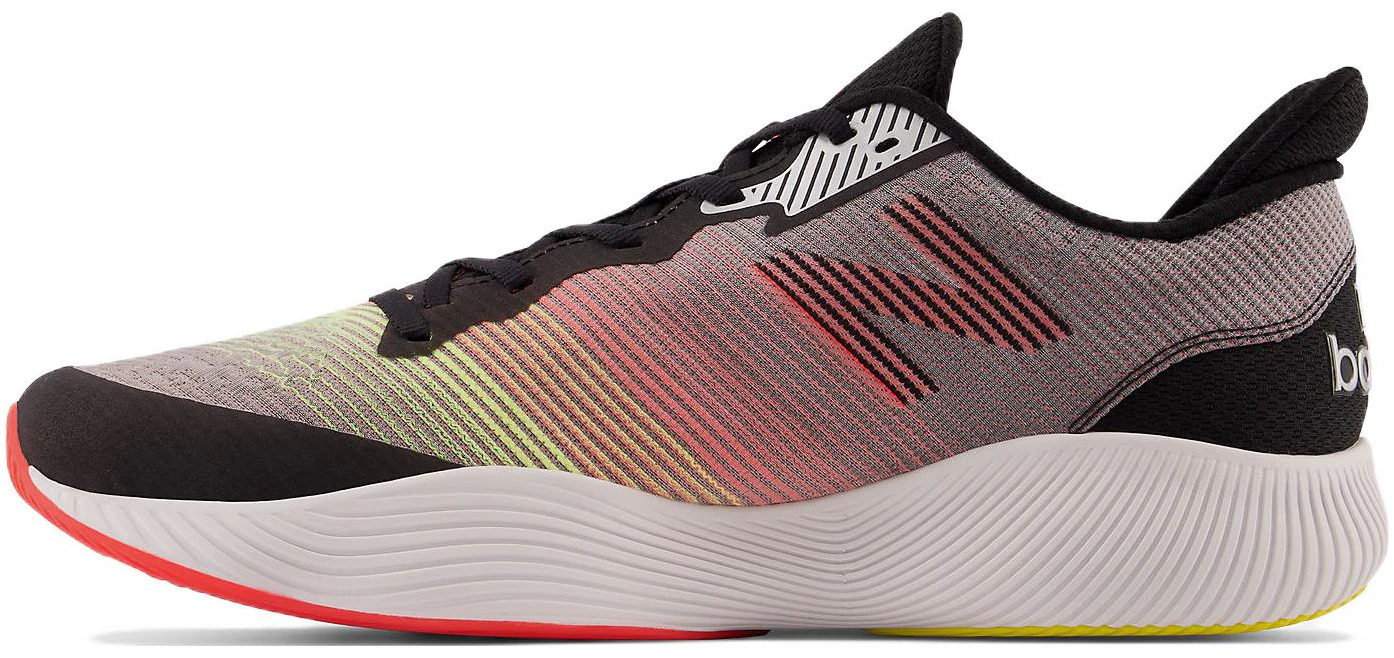 new-balance-fuel-cell-shift-tr-black-red