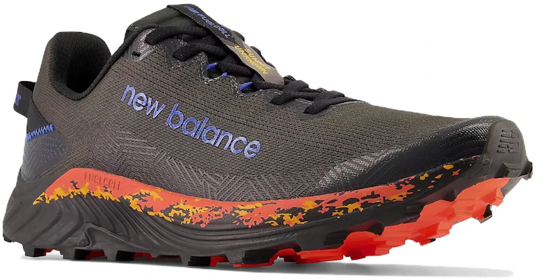 New Balance FuelCell Summit Unknown v4 ''Gris Orange'' MTUNKNG4 Lookbook New Balance FuelCell Summit Unknown v4 ''Gris Orange'' MTUNKNG4