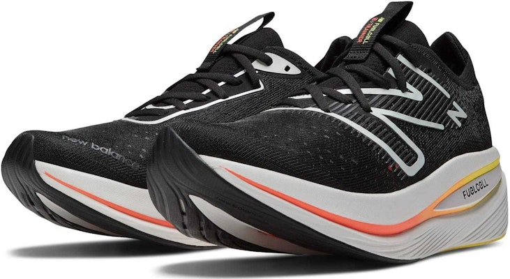 New Balance FuelCell SuperComp「黑色霓虹蜻蜓」MRCXBM2 Lookbook New Balance FuelCell SuperComp「黑色霓虹蜻蜓」MRCXBM2