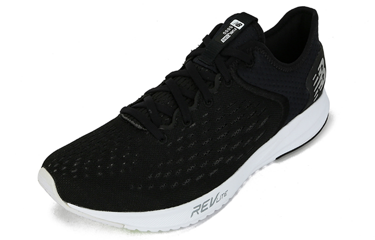 Order New Balance FuelCore 5000 ''Zwart Wit Groen'' MFL5KBW