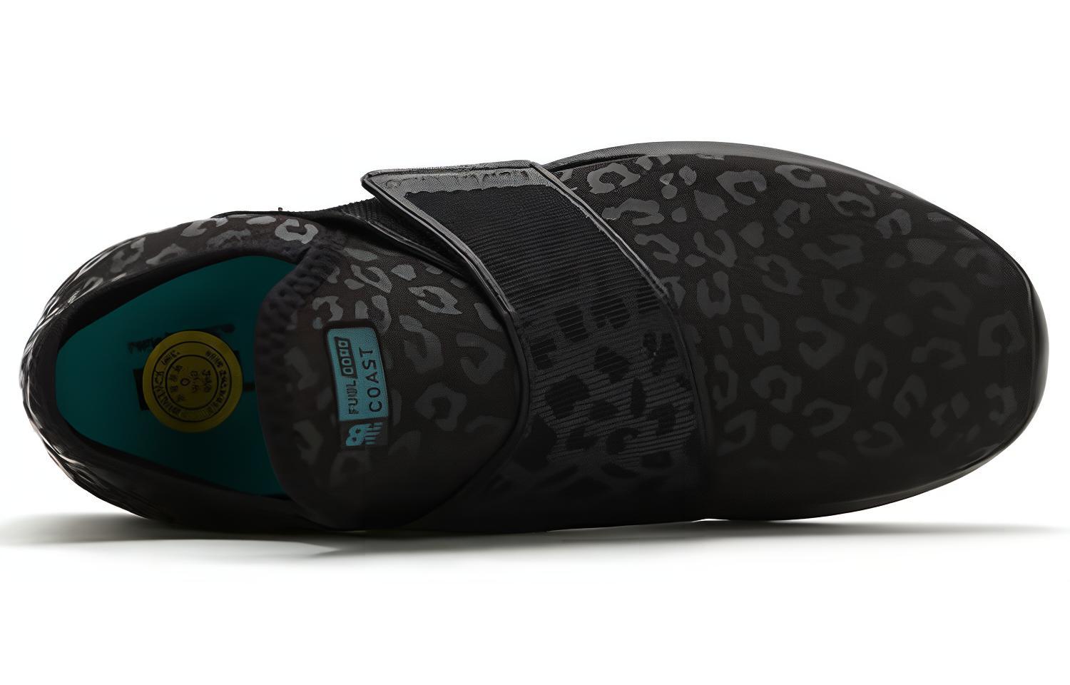 Lookbook New Balance FuelCore Coast Baskets Basses ''Noir'' MCOASHK3