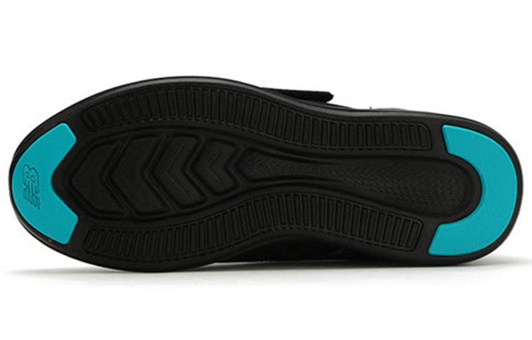 Purchase New Balance FuelCore Coast Baskets Basses ''Noir'' MCOASHK3