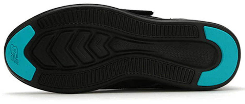 New Balance FuelCore Coast Baskets Basses ''Noir'' MCOASHK3 Purchase New Balance FuelCore Coast Baskets Basses ''Noir'' MCOASHK3