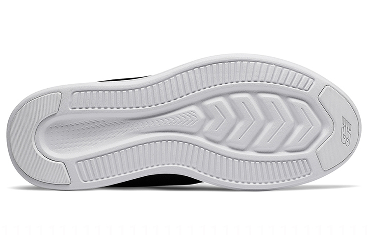 Shop New Balance FuelCore Coast v3 ''Zwart'' MCOASL3K