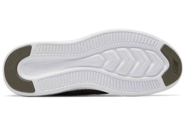 New Balance FuelCore Coast v4 ''Marron'' MCSTLRO4 Shop New Balance FuelCore Coast v4 ''Marron'' MCSTLRO4
