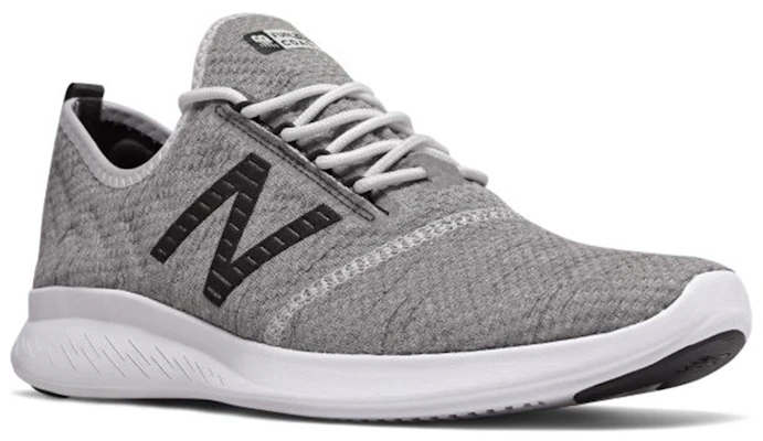 New Balance FuelCore Coast v4 ''Gris Noir Blanc''. MCSTLRG4 Lookbook New Balance FuelCore Coast v4 ''Gris Noir Blanc''. MCSTLRG4