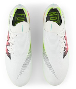 New Balance Furon v7+ Pro 'Putih' Sepatu Bola SF1HH75-2E Lookbook New Balance Furon v7+ Pro 'Putih' Sepatu Bola SF1HH75-2E