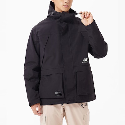 뉴발란스 FW22 블랙 캐주얼 유틸리티 후디 자켓. AMJ23320-BK Shop 뉴발란스 FW22 블랙 캐주얼 유틸리티 후디 자켓. AMJ23320-BK