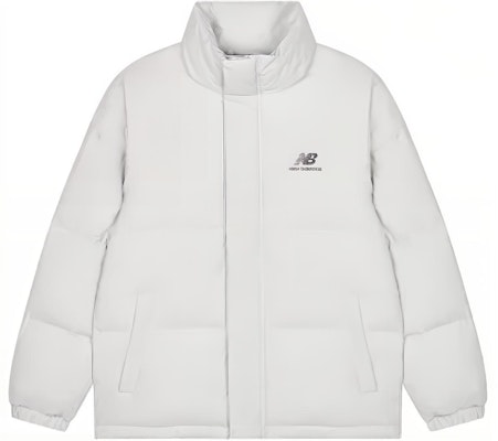 New Balance FW22 Jaket Down Hangat Pria Logo Putih Kerah Tinggi AMJ23345-GYM Order New Balance FW22 Jaket Down Hangat Pria Logo Putih Kerah Tinggi AMJ23345-GYM