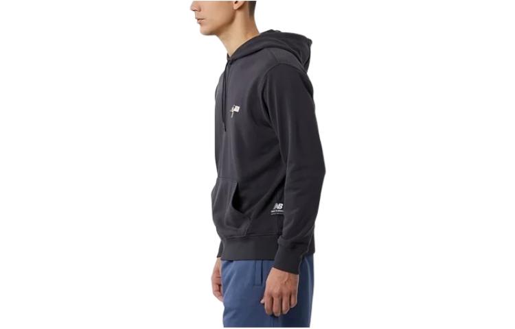 New Balance FW22 Printed Logo Long Sleeve Sweatshirt Black MT23555-PHM