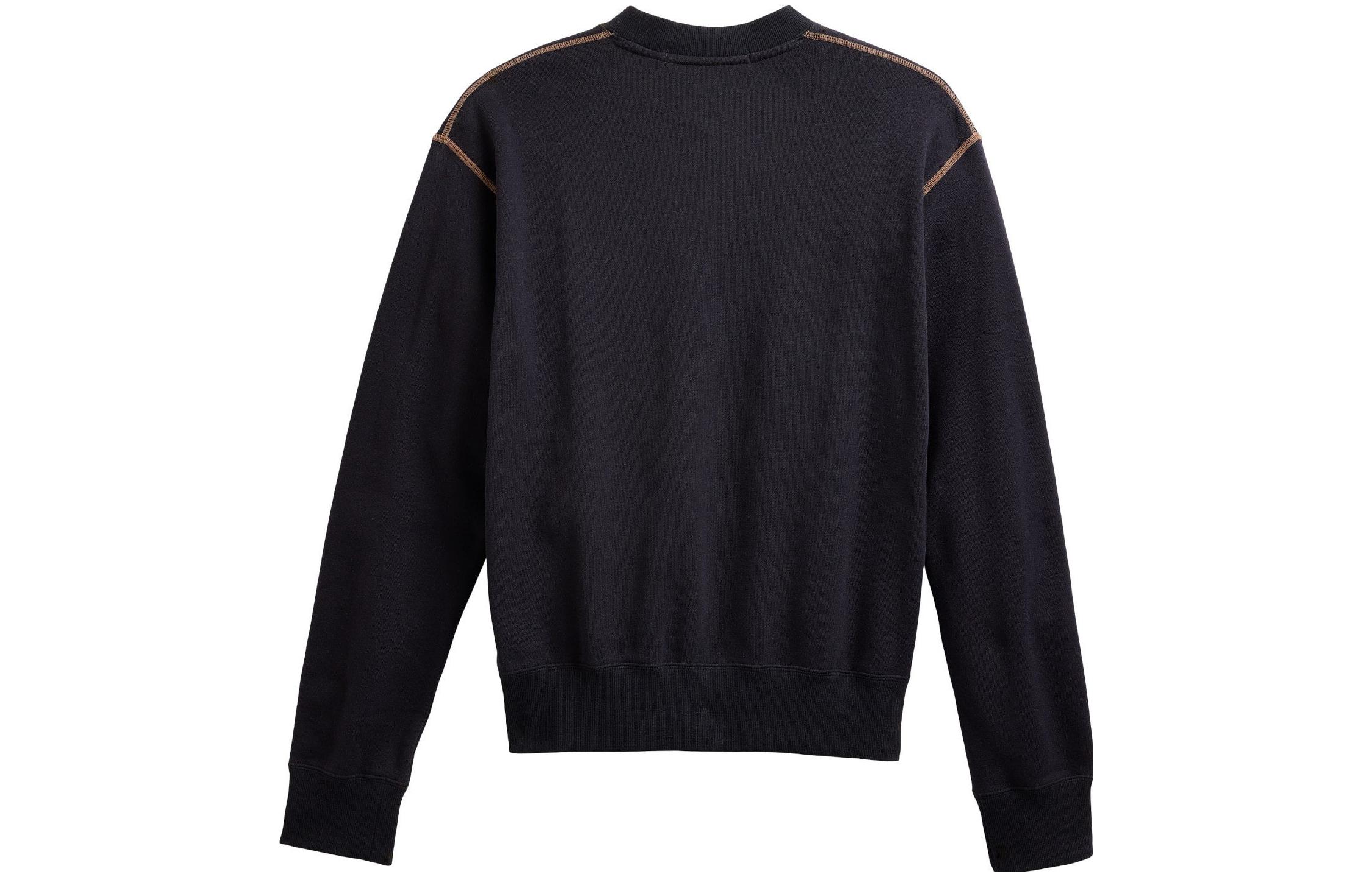 Lookbook New Balance FW23 东京设计工作室男女同款黑色圆领套头卫衣 UT35190-BK