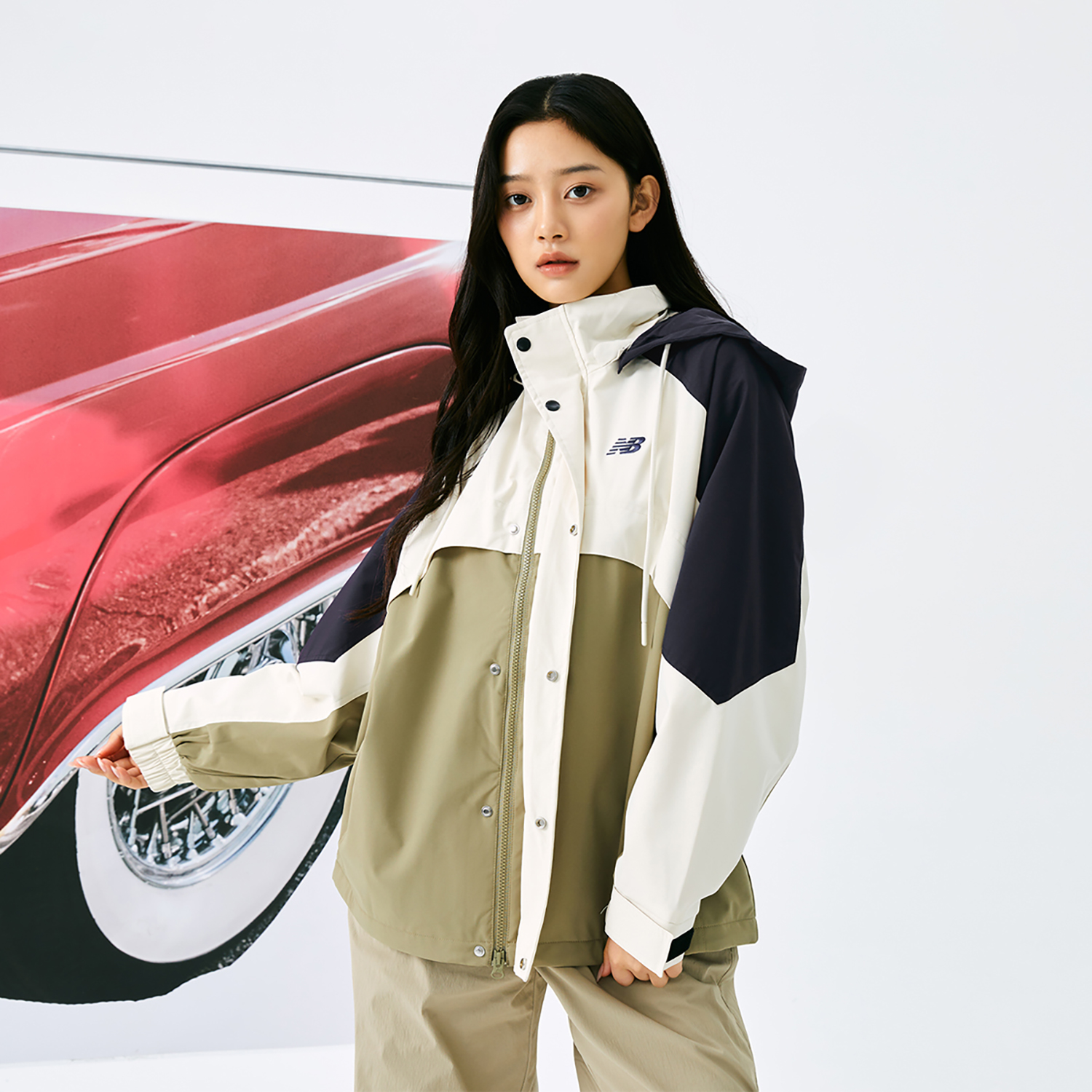 Shop New Balance FW24城市户外防风透气连帽夹克卡其色男女款 NAE31141-NV